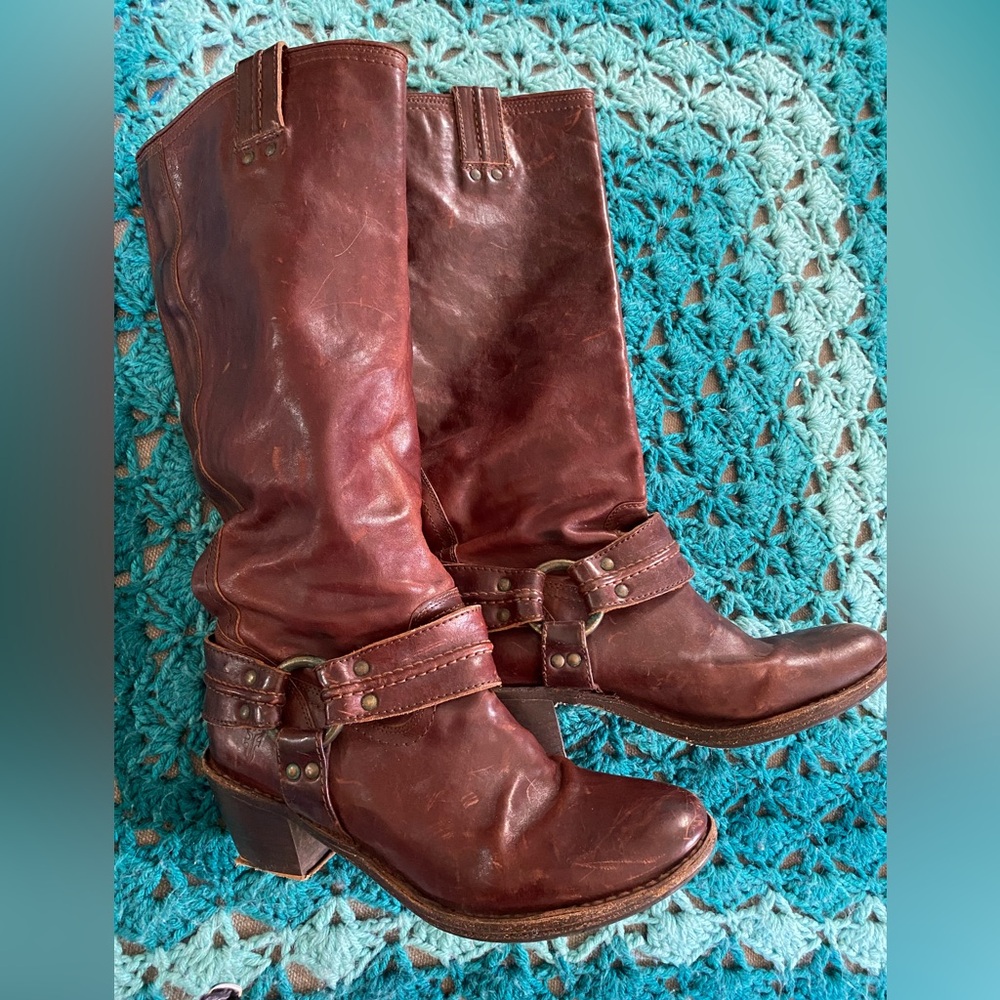 Frye Women's Chestnut Leather knee high Heeled Boots